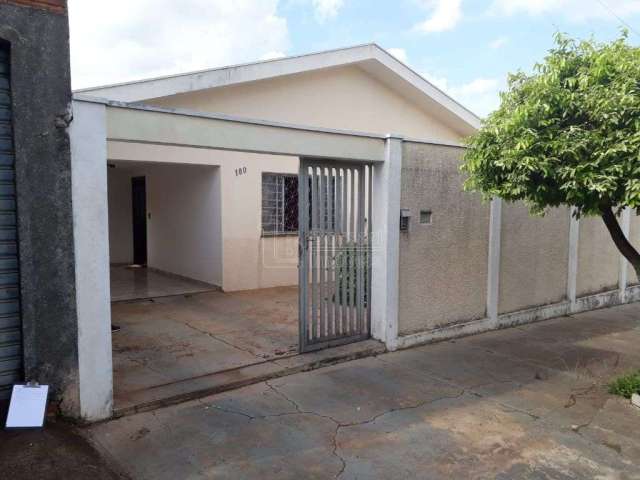 Casa para venda em Jardim Vista Alegre de 116.00m² com 2 Quartos, 1 Suite e 3 Garagens