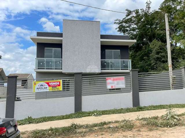 Sobrado para venda em Embu de 92.00m² com 3 Quartos, 1 Suite e 2 Garagens