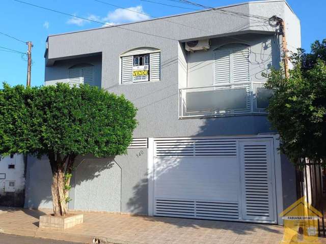 Casa para venda em Conjunto Habitacional Mário Amato de 200.00m² com 2 Quartos, 1 Suite e 2 Garagens