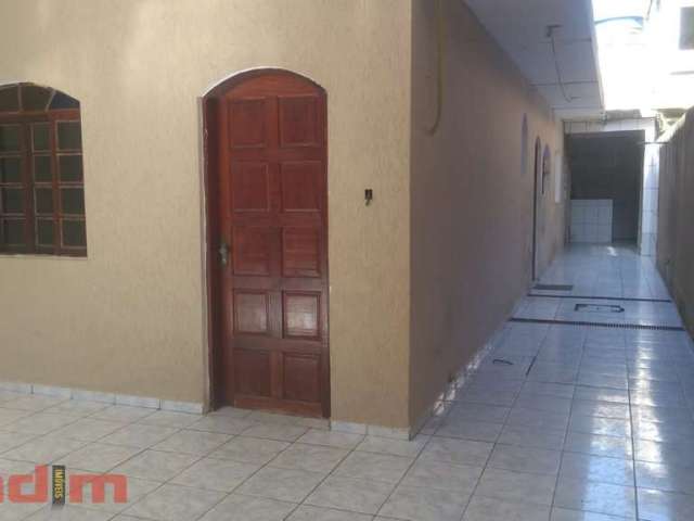 Casa para venda em Jardim Roschel de 125.00m² com 2 Quartos e 2 Garagens