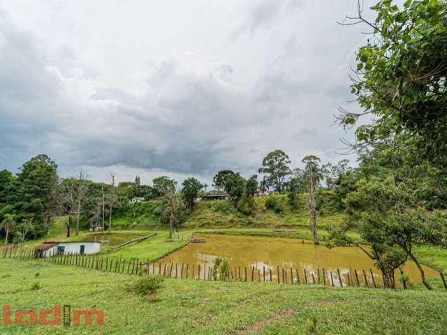 Fazenda / Sítio para venda em Praias Paulistanas de 1500.00m² com 8 Quartos e 8 Garagens