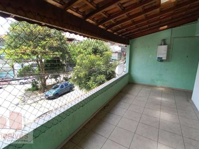 Sobrado para venda em Conceição de 200.00m² com 2 Quartos e 3 Garagens