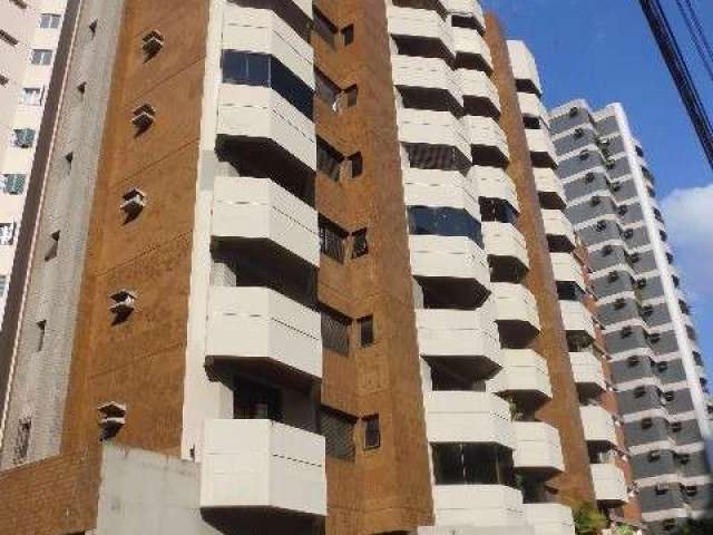 Apartamento para venda em Cambui de 170.00m² com 3 Quartos, 1 Suite e 2 Garagens