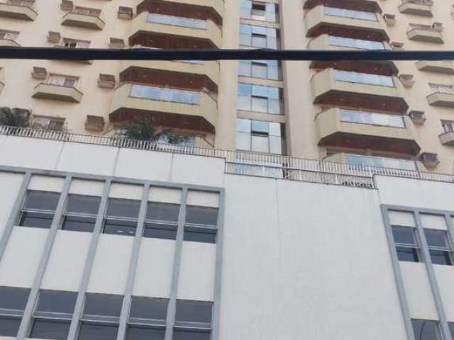 Apartamento para alugar em Centro de 200.00m² com 3 Quartos, 2 Suites e 2 Garagens