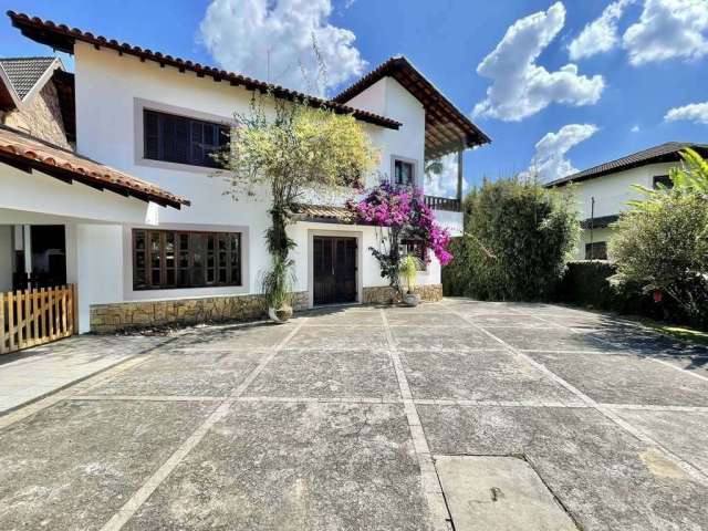 Casa para venda em São Paulo Ii de 372.75m² com 4 Quartos, 2 Suites e 6 Garagens