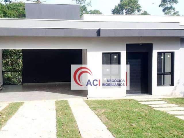 Casa de Condomínio para venda em Granja Viana de 240.00m² com 4 Quartos, 4 Suites e 4 Garagens