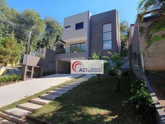 Casa de Condomínio para venda em Granja Viana de 230.00m² com 3 Quartos, 3 Suites e 4 Garagens