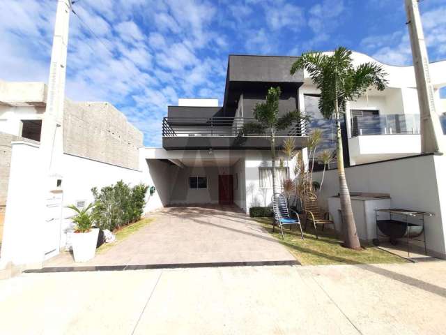 Casa de Condomínio para venda em Jardim Guarujá de 201.00m² com 4 Quartos, 2 Suites e 4 Garagens