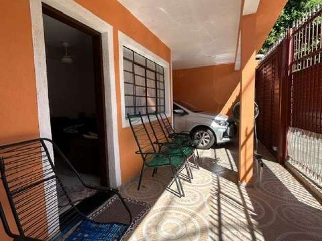 Casa para venda em Jardim Búfalo de 159.00m² com 2 Quartos e 3 Garagens