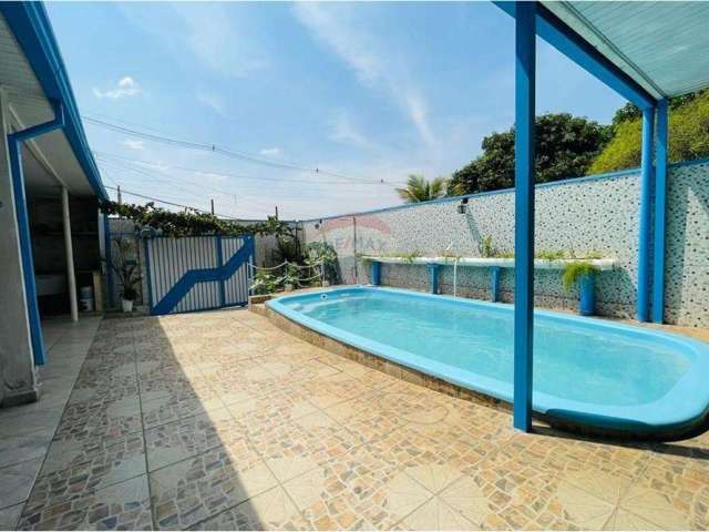 Casa para venda em Jardim São Pedro de 203.00m² com 3 Quartos, 1 Suite e 4 Garagens