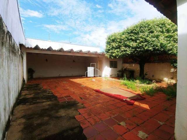 Casa para venda em Vila Santa Cruz de 528.00m² com 3 Quartos, 1 Suite e 8 Garagens