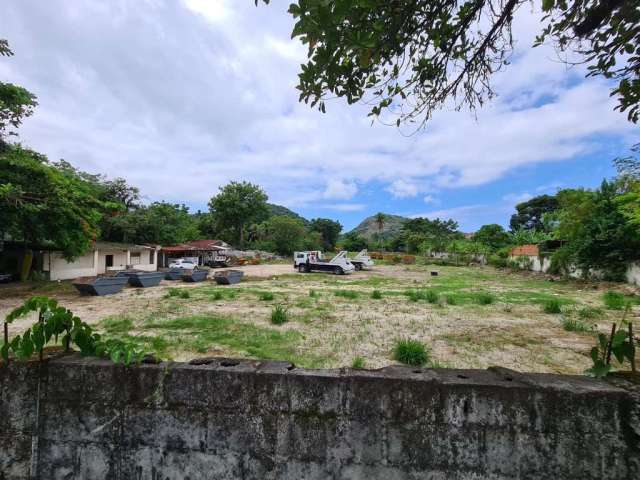 Terreno para venda em Jacarepaguá de 8232.00m²