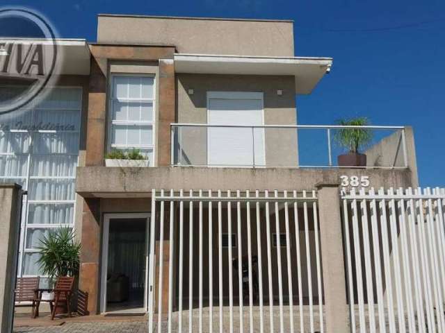 Casa para venda em Guaratuba de 230.00m² com 3 Quartos, 3 Suites e 5 Garagens