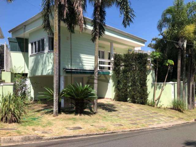 Casa de Condomínio para venda em Parque Nova Suíça de 233.00m² com 3 Quartos, 1 Suite e 4 Garagens