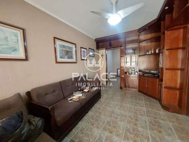 Casa para venda em Jardim Elite de 159.00m² com 3 Quartos, 1 Suite e 4 Garagens