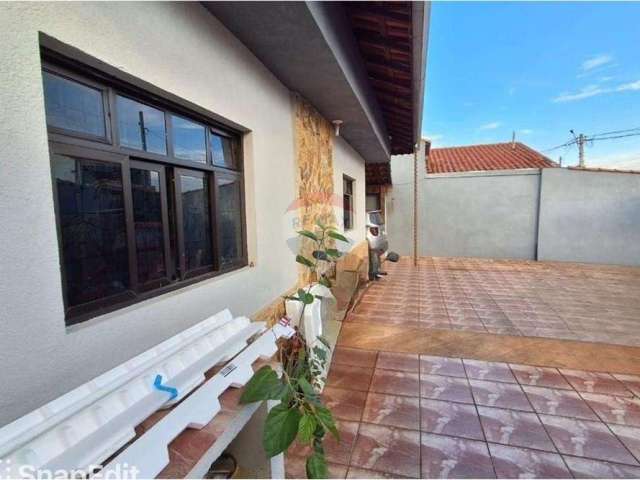 Casa para venda em Portal De Santa Fé de 158.00m² com 2 Quartos e 3 Garagens