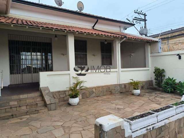 Casa para venda em Centro de 336.00m² com 6 Quartos e 4 Garagens