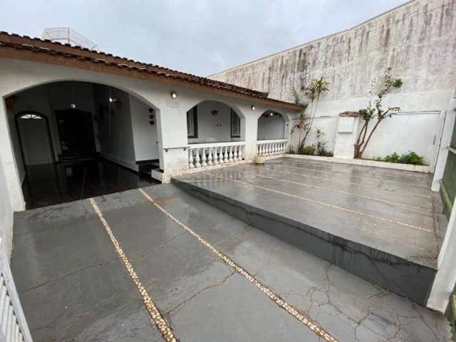 Casa para venda em Vila Monteiro (gleba I) de 174.00m² com 3 Quartos e 4 Garagens