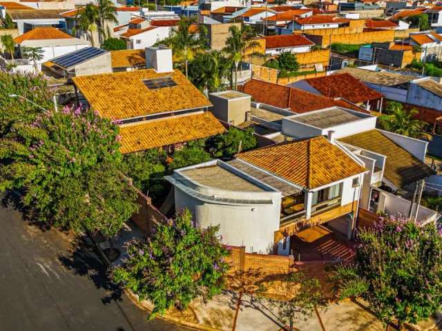 Casa para venda em Cidade Jardim de 200.00m² com 3 Quartos e 4 Garagens