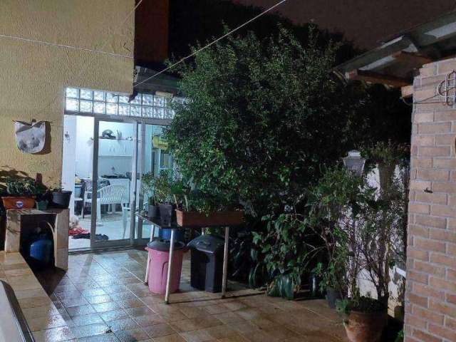 Sobrado para venda em Vila Francisco Mineiro de 111.00m² com 3 Quartos, 1 Suite e 4 Garagens