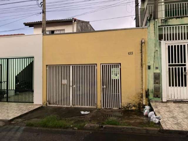 Casa para venda em Centro de 150.00m² com 2 Quartos e 2 Garagens