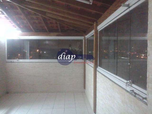 Ótimo apartamento duplex na Vila Ré com 4 dormitórios, sendo uma suíte, cozinha com armários planejados, sala de estar, sala de jantar, área de serviç