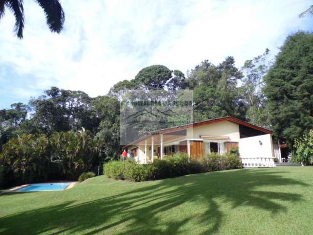 Casa em Condomínio à Venda na Serra da Cantareira - Mairiporã-SP, Jardim da Montanha: 3 quartos, 1 suíte, 2 salas, 2 banheiros, 4 vagas, 327,60m².