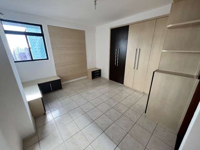 Vendo apartamento em Manaíra, vista mar, 96 m², 3 quartos/1 suíte R$ 470.000,00