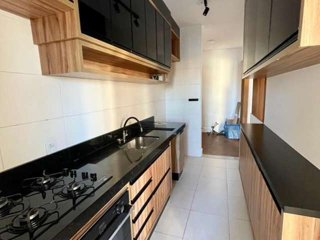 Lindo apartamento com 3 dormitórios sendo 02 suítes,  91m² para alugar.