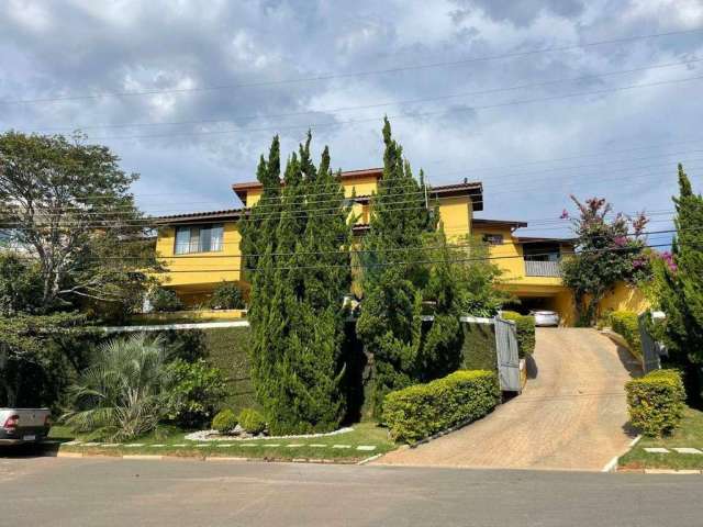 Casa alto padrão em condominio.