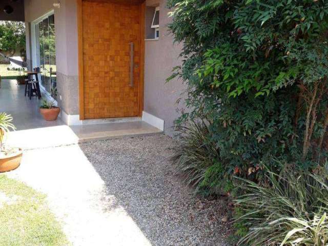Casa com 3 suítes à venda no Condomínio Parque das Garças I em Atibaia/SP - CA0999