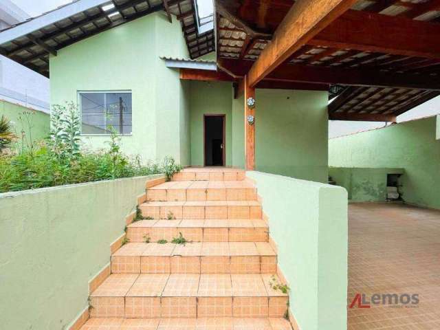 Casa com 3 dormitórios à venda no Jardim Maristela em Atibaia/SP - CA3140