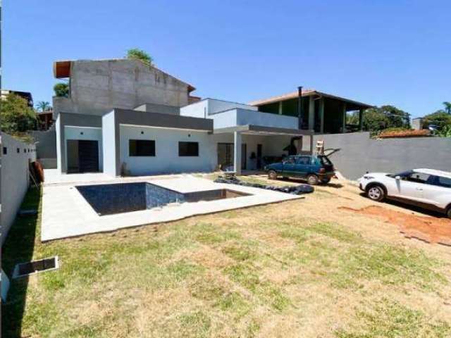 Casa com 3 dormitórios à venda, no bairro Portão em Atibaia/SP - CA4763