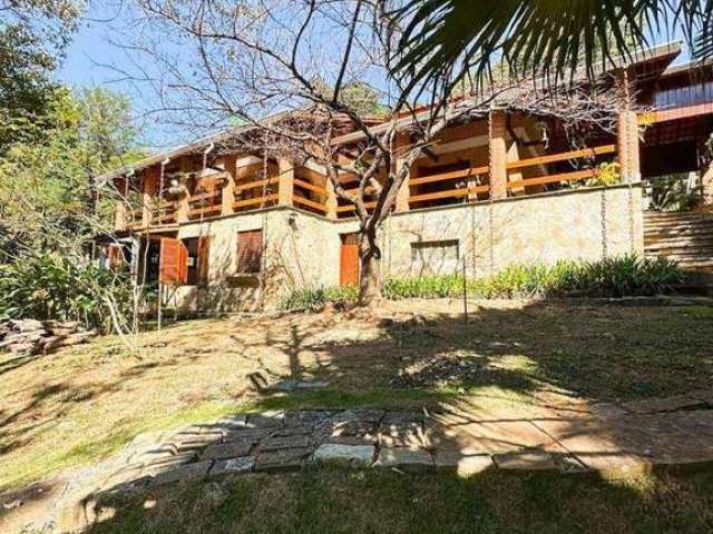 Casa com 4 dormitórios à venda, no Clube da Montanha - Atibaia/SP - CA5597