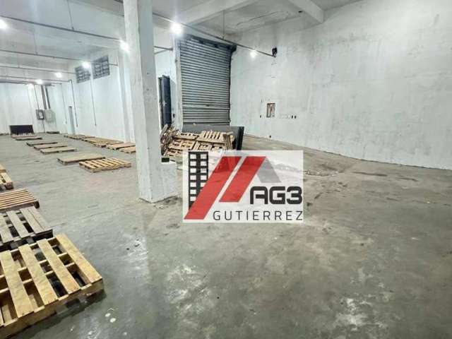 Galpão comercial com 2 andares, pé direito de 6 metros, 3 banheiros e vagas na Freguesia do Ó