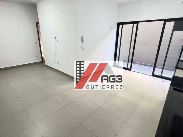 Apartamento de 2 dormitórios com cozinha americana e quintal na Vila Maria