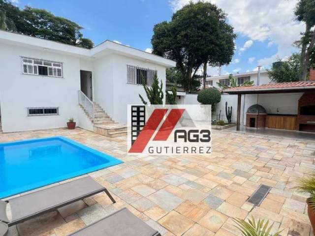 Casa térrea com 5 suítes, piscina área gourmet completa com churrasqueira e 6 vagas no Alto da Lapa