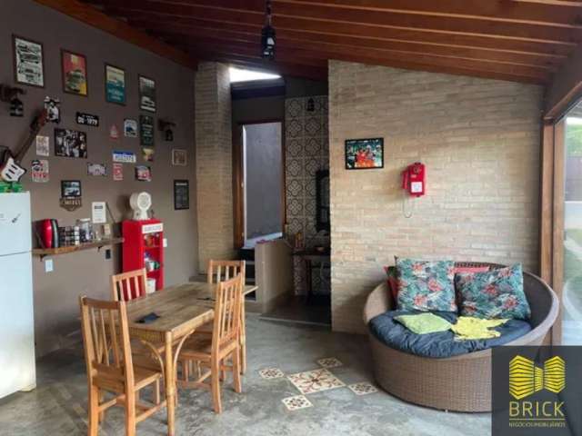 Casa com Área Gourmet no Parque Via Norte em Campinas