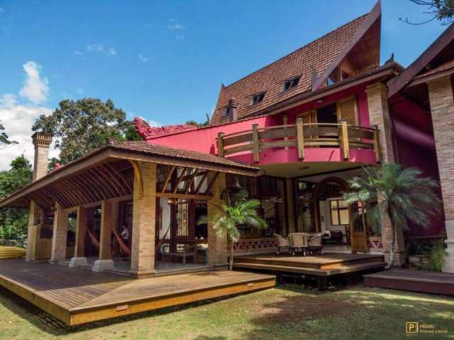Mansão com arquitetura de Bali á venda no Prumirim- R$8.000,000,00