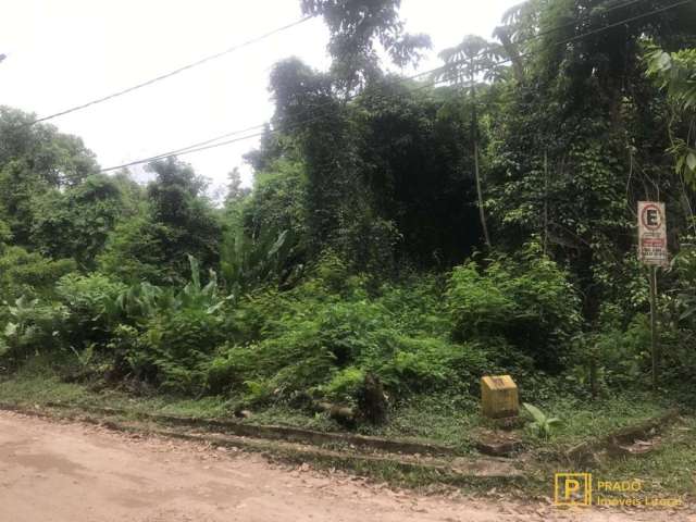 Terreno de esquina dentro do condomínio Itamambuca