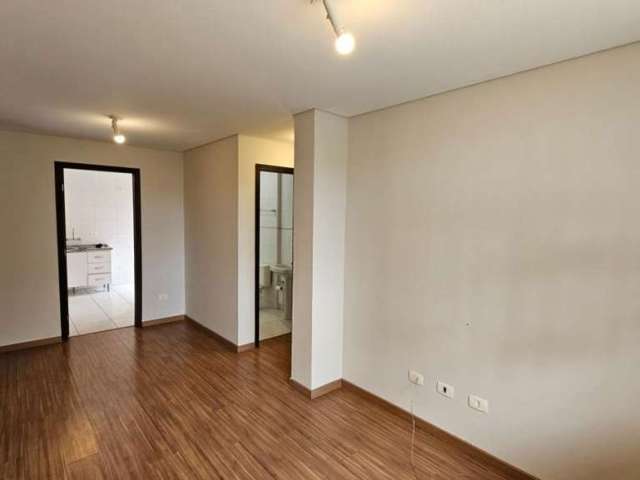 Apartamento com 2 dormitórios para alugar, 53 m² por R$ 2.150/mês - Água Verde - Curitiba/PR