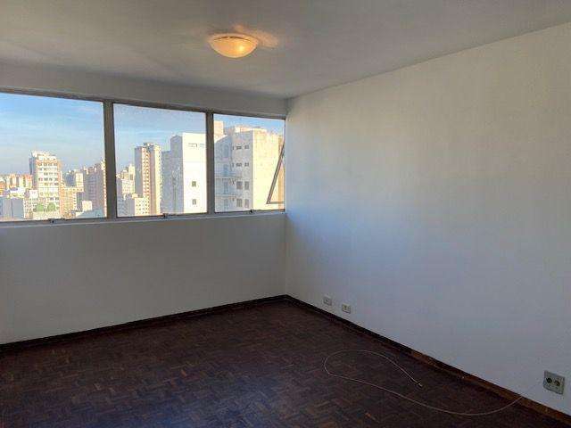 Apartamento com 1 dormitório para alugar, 53 m² por R$ 2.000 mês - Centro - Curitiba/PR