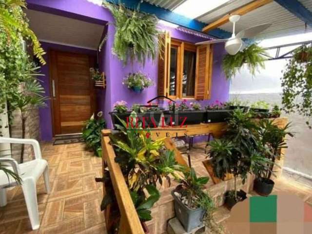 Casa com 3 quartos à venda na Rua Dorival Leivas, 360, Hípica, Porto Alegre por R$ 180.000