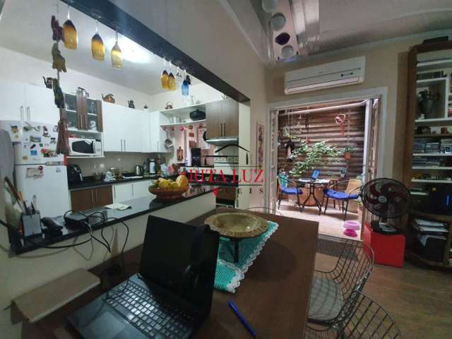 Apartamento com 3 quartos à venda na Avenida Protásio Alves, 1063, Rio Branco, Porto Alegre por R$ 370.000