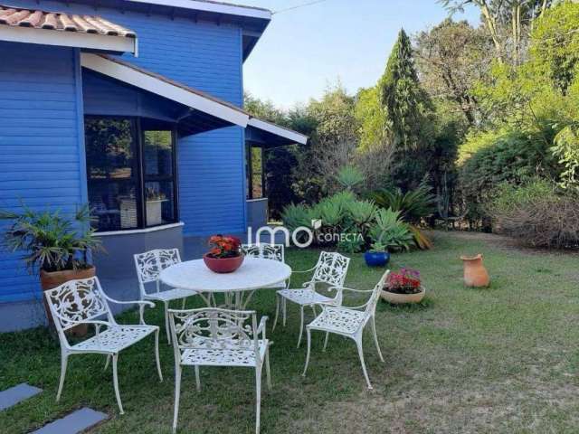 Vende se Casa no Clube de Campo  por R$ 1.650.000 - Chácaras Alpina - Valinhos/SP  - 1000m² A.T.   280m² A.C.