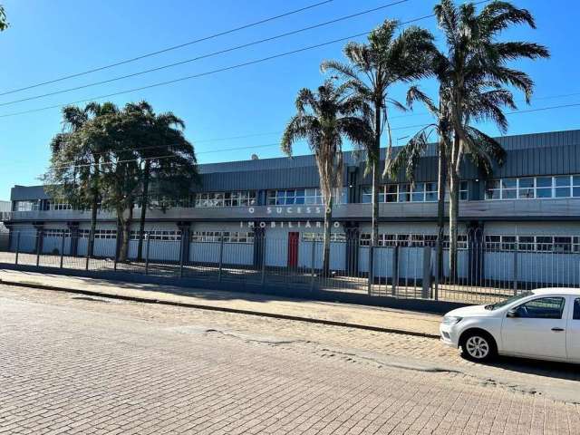 Barracão / Galpão / Depósito para alugar na Avenida das Indústrias, 825, São João, Porto Alegre por R$ 150.000