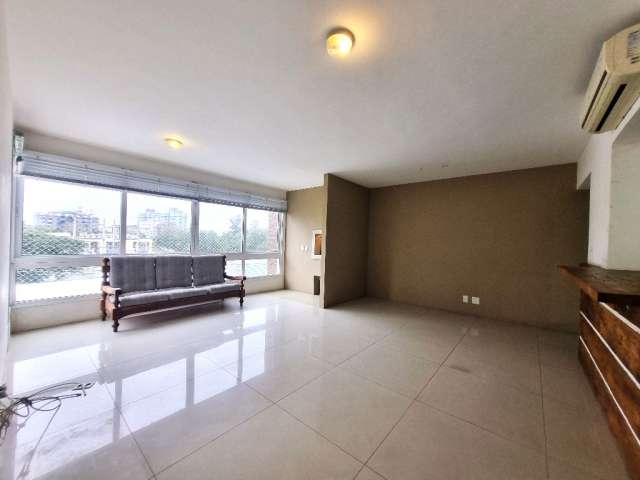 Excelente Apartamento de 3 quartos com suíte e 2 vagas individuais no bairro Petrópolis