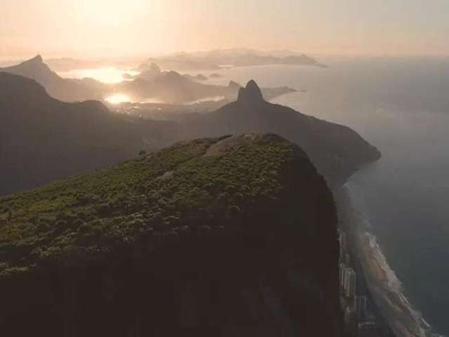 Casa em Condomínio para Venda em Rio de Janeiro, BARRA DA TIJUCA, 4 dormitórios, 4 suítes, 6 banheiros, 2 vagas