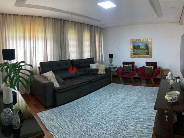 Sobrado à venda 3 Quartos, 1 Suite, 4 Vagas, 220M², Santa Maria, São Caetano do Sul - SP