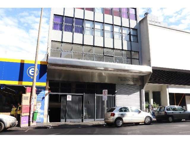 Ponto comercial com 2 salas para alugar no Centro, Uberlândia  por R$ 36.000